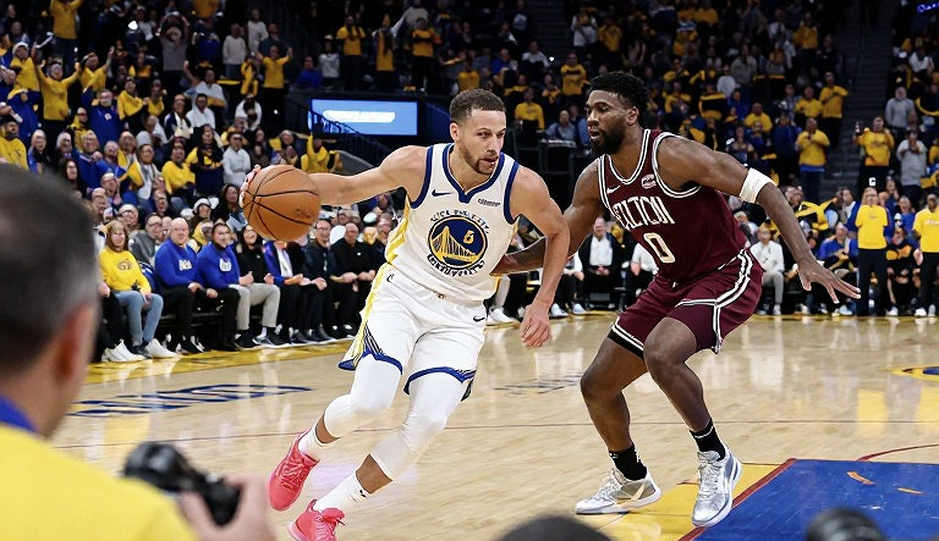 Marcus Carr ghi 22 điểm, 10 kiến tạo: Virtus Bologna hạ Olympiakos ở giây cuối cùng