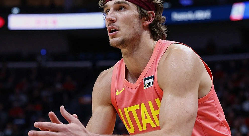 Chấn thương tiền mùa giải NBA: Ba ghế trống ở Charlotte và bản đồ xoay tua bị viết lại