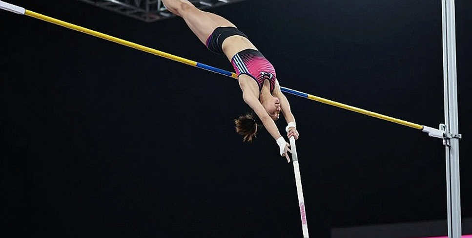 Amy Hunt Third in Brussels: 22.16 Seconds – The Perfect Bend and the End-of-Season Endurance Puzzle Amy Hunt Third in Brussels: 22.16 Seconds – The Perfect Bend and the End-of-Season Endurance Puzzle