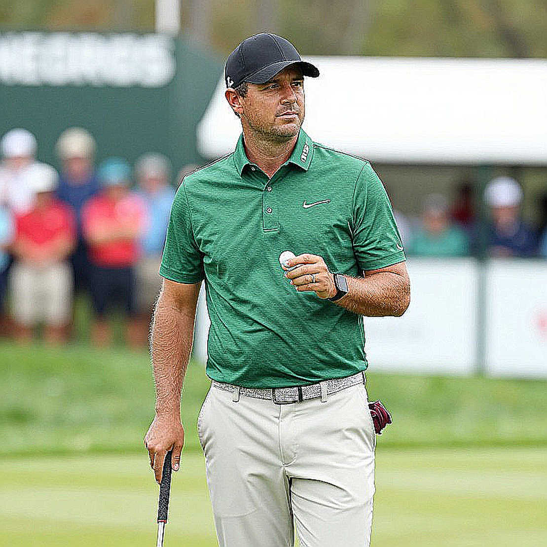 Tiger Woods có được lái xe golf? Câu hỏi khiến công tố viên bang 'bó tay' tại họp báo