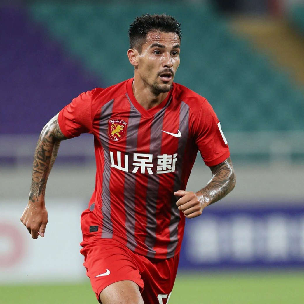Kỳ chuyển nhượng V-League im ắng hơn mọi lời đồn: hợp đồng cũ đang giữ giá trị lớn hơn phí chuyển nhượng