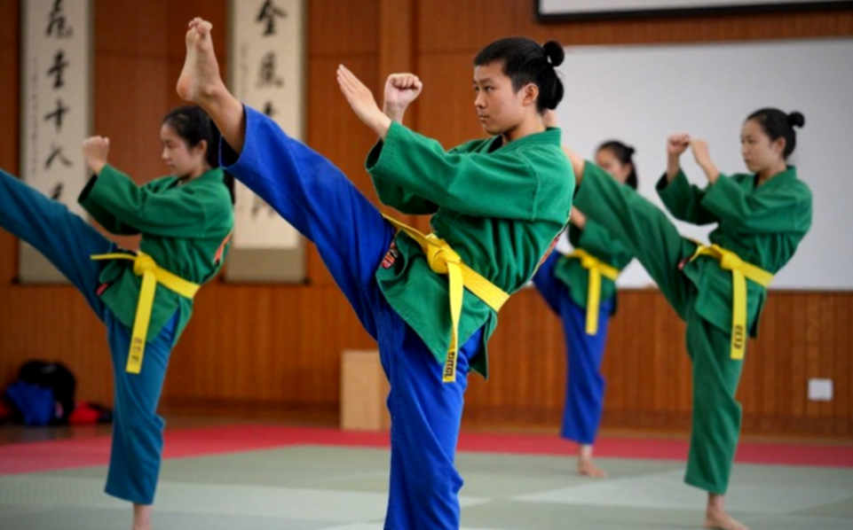 Từ World Cup 2026 đến Nay: Vì Sao Tôi Tin Việt Nam Sẽ Không Bao Giờ Vô Địch Châu Á — Và Điều Đó Không Quan Trọng